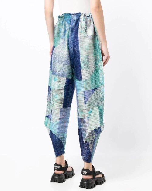 Pleats Please Issey Miyake Geometric-Print Pleated Trousers