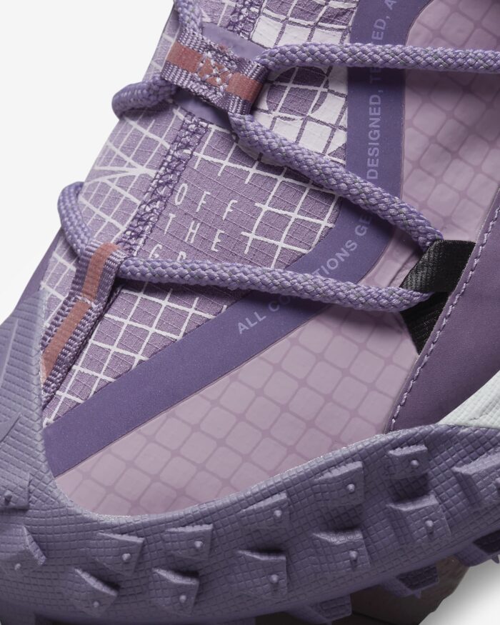 Nike ACG Mountain Fly Low SE Shoes - Image 12